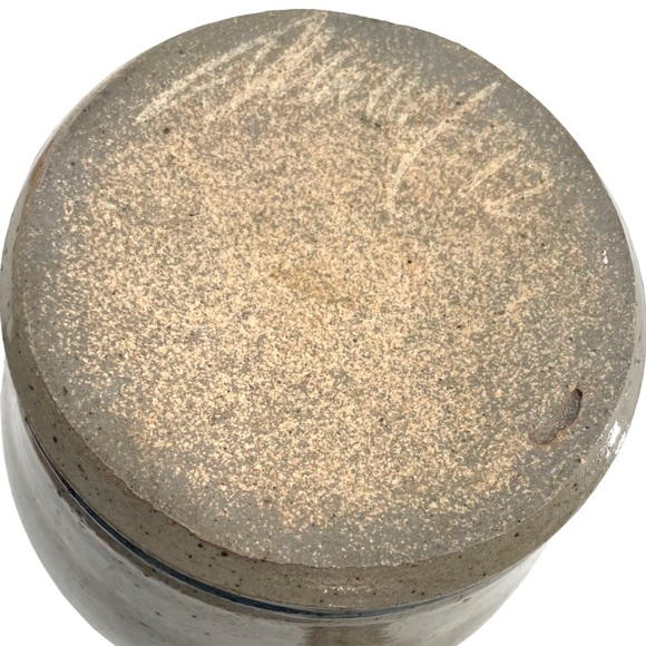 Trumbull Vintage Studio Pottery Stoneware Pitcher Marked and Signed 6.5" - Picture 10 of 10